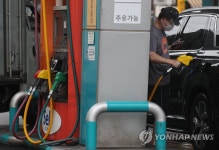 7월부터 유류세 인하폭 37%로 확대…업계 인하분 즉각 반영 협조