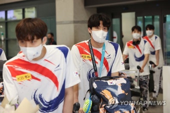 황선우, 세계수영대회 준결승 진출! 1분 46초 12의 기록으로 8위로