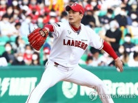 SSG 김광현 소크라테스에 전화로 사과…빨리 회복되기를