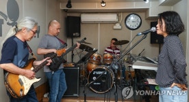 리턴 오브 더 레전드 콘서트 앞둔 신촌블루스