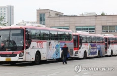수원 경진여객 광역버스 160여대 파업에 출근길 시민 불편