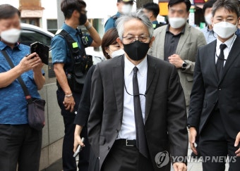 아이보시 고이치 주한 일본대사, 일본 문화원으로 이동