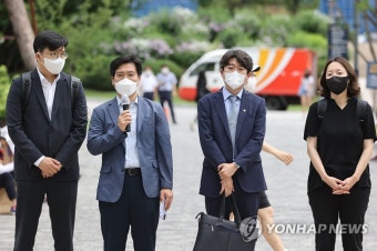 연세대 청소노동자 소송 맡은 연세대 출신 변호사