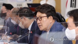 강원 정당들 권성동, 취업 브로커 청년 박탈·분노 비판(종합)