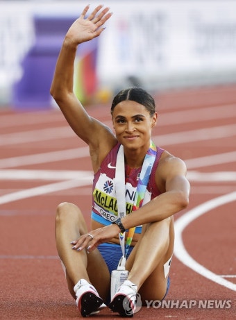 [세계육상] 매클로플린, 역사적인 레이스…여자 400ｍ 허들 세계新