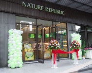 네이처리퍼블릭, 동남아 공략 박차…연말까지 8개 매장 추가 개설