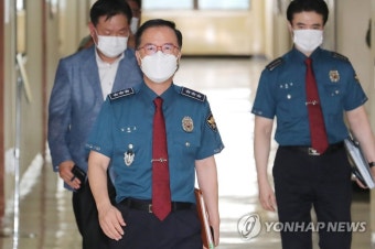 경찰국 신설 관련 간담회 참석하는 김광호 서울청장
