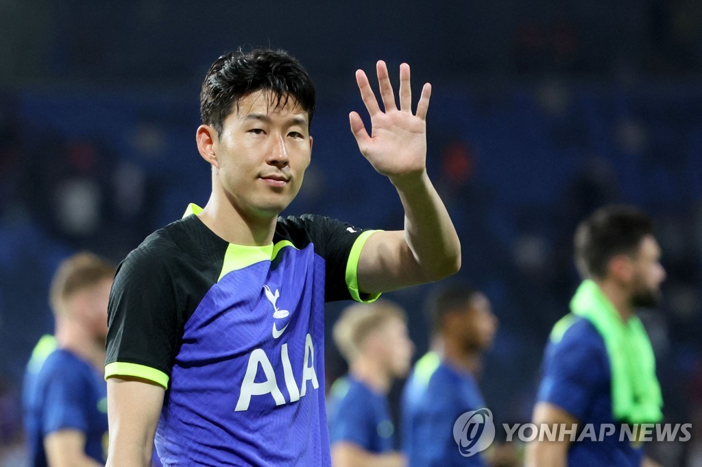 손흥민, AS로마 상대 선제골 기록하며 UEL 무승부