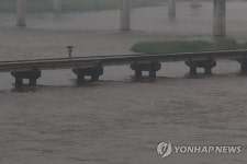 물 불어난 중랑천