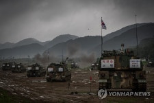 리멤버 804 포탄 발사하는 K9