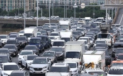 강변북로는 주차장