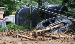 [중부 집중호우] 복구 작업 시작은 됐지만…예전 모습은 언제