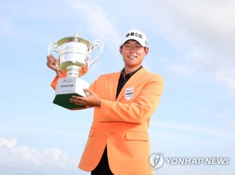 신용구 선수, KPGA 선수권대회에서 이틀 연속 단독 선두 지켜 나가며 우승을 향한 간절한 열망 드러내