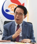 김성곤 고려에서 나온 코리아는 아름다운 나라 뜻해요