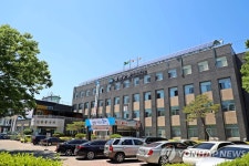 경남경찰, 전 군수 채용비리 의혹 함양군청 압수수색