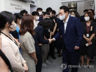 발달장애인 교육 충현복지관 방문한 윤석열 대통령