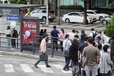 [흔들리는 대중교통] ② 택시 잡기가 하늘의 별따기…사라진 심야 택시