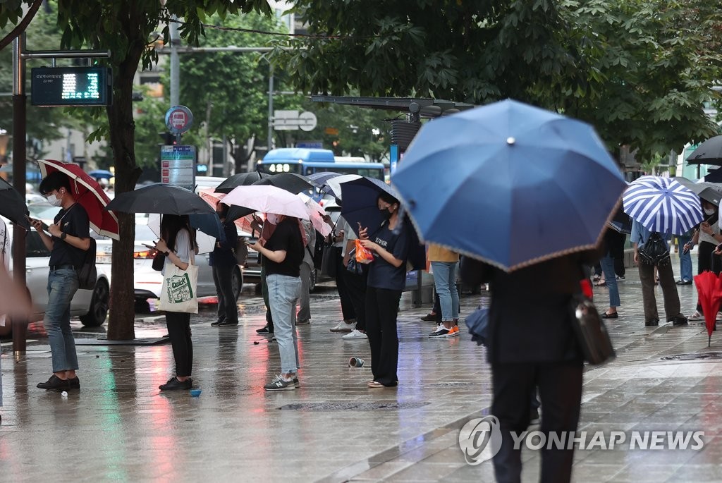 내일(19일) 충청과 남부 강한 비 예상, 수도권 소강상태 유지될 것