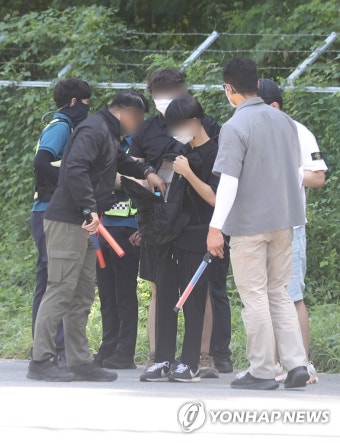 대통령 경호처·경찰, 평산마을 경호 강화