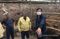 농협 축산경제대표이사, 충청지역 호우 피해농가 현장점검