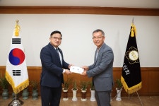 [의회소식] 충주시의회, 충북장애인도민체전 선수단에 격려금