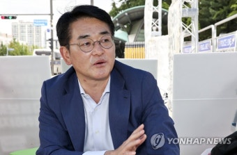 대우조선해양 하청노동조합 국회농성장 방문한 박용진 당 대표 후보