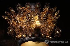 목조관음보살좌상 화려한 보계