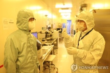 중기부, 서울대와 11월 시스템반도체 전문인력 채용박람회