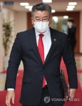 국무회의 참석하는 유병호 감사원 사무총장