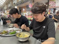 대구 방촌시장 찾은 이준석 전 대표