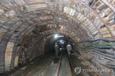 태백 장성광업소 지하갱도 매몰 광부 하루 만에 숨진 채 발견