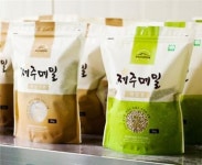 이달 농촌융복합산업인에 척박한 땅서 메밀키우는 강상민 대표