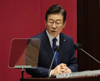 교섭단체 대표연설하는 이재명 대표