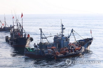 불법조업 중국어선 나포하는 해경