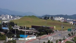 경남 고성군 반려동물과 함께 소가야 옛무덤 산책하세요