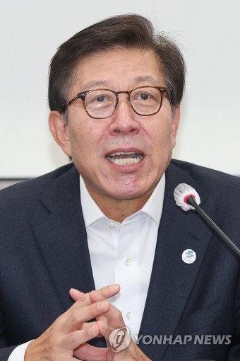 발언하는 박형준 부산시장