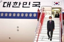 한총리, 남미 순방 본격 시작…칠레서 광물자원 협력 MOU