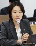 발언하는 이소영 의원