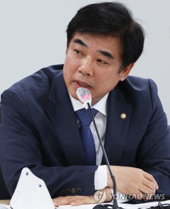 발언하는 김병욱 의원