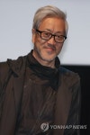 포즈 취하는 봄여름가을겨울의 김종진