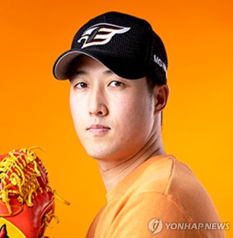 프로야구 롯데, 한화에서 방출된 투수 신정락 영입