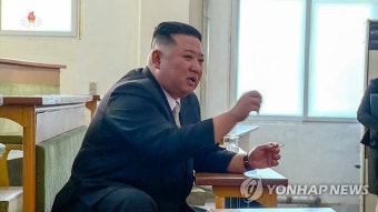 북한 김정은,노동당 중앙간부학교 방문