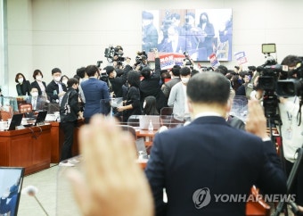 선서하는 이원석 검찰총장