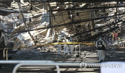 뼈대만 앙상하게 남은 매천시장