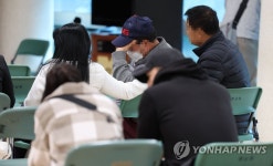 애타는 가족들