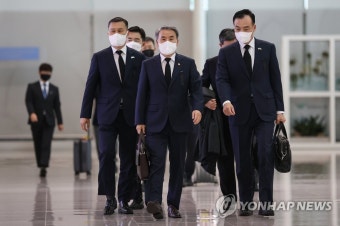 출국하는 이종섭 국방부 장관