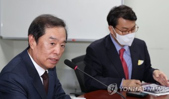 축사하는 김병준 전 자유한국당 비상대책위원장