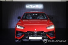 람보르기니 서울, 우루스 S 출시