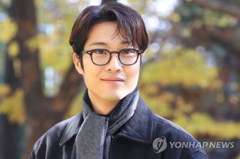 미소 보이는 이종원