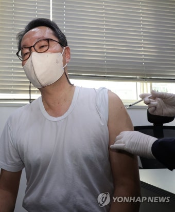 박민수 차관, 동절기 추가접종